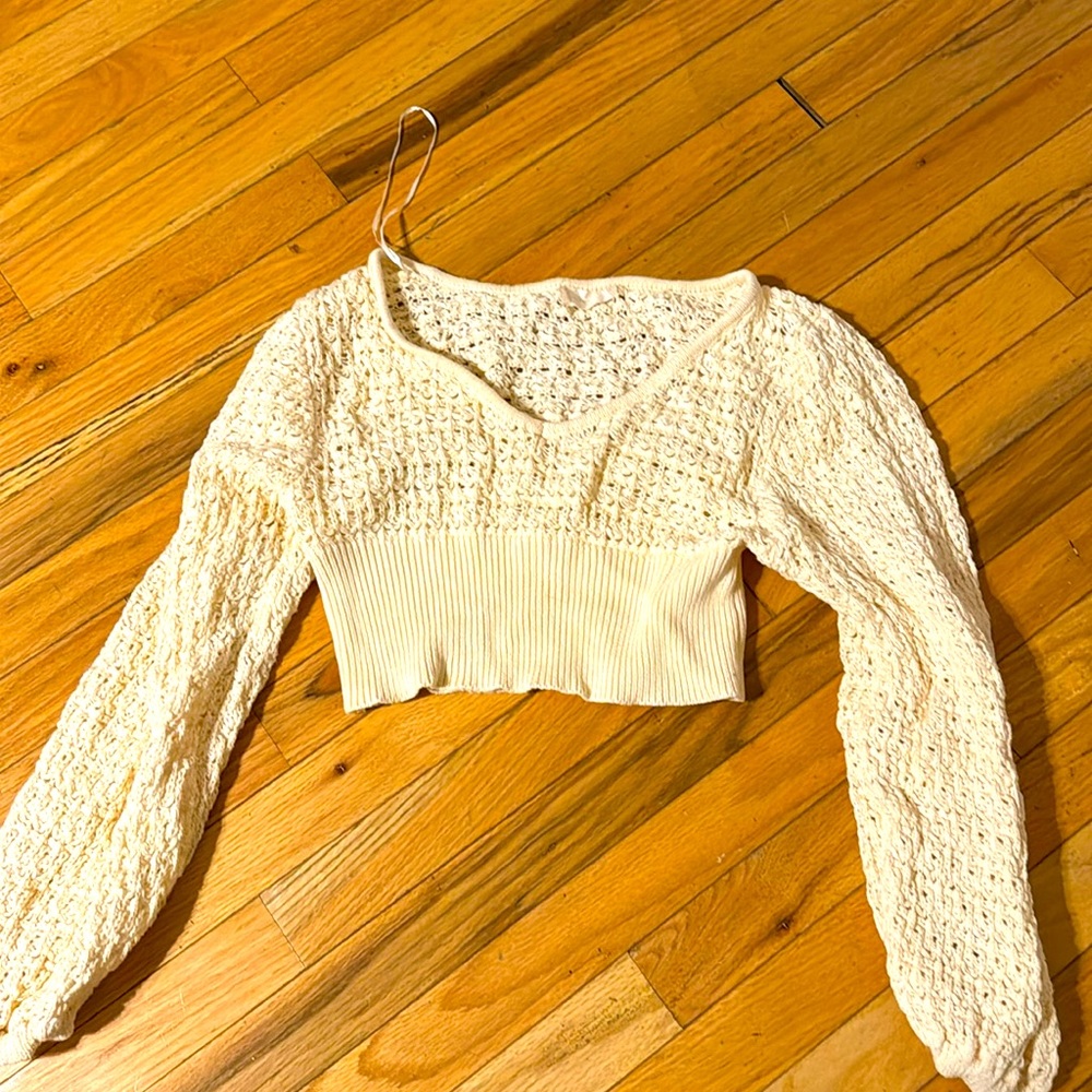 Cream crop top